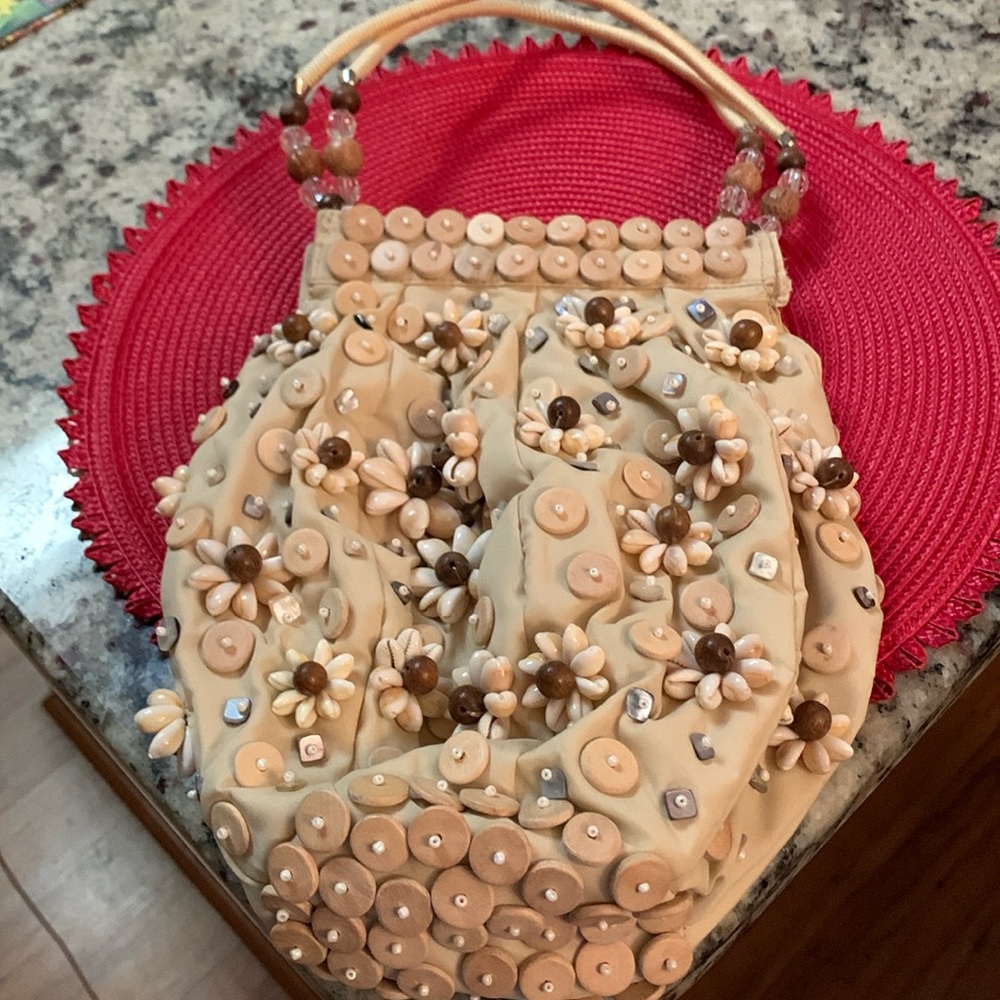Sun ‘n Sand Naturally Shell Decorated Bag